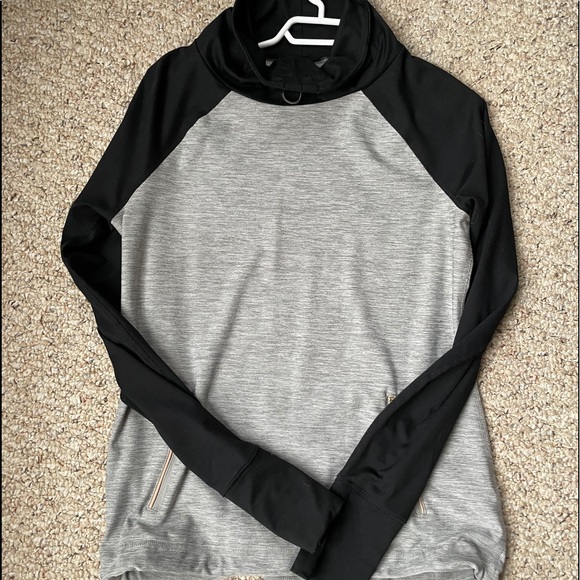 Abercrombie Pullover Sweater - Picture 2 of 4